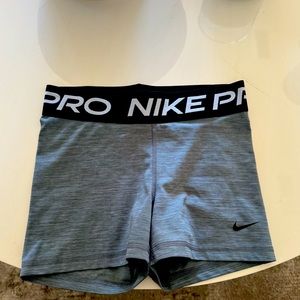 Nike pro shorts 3”